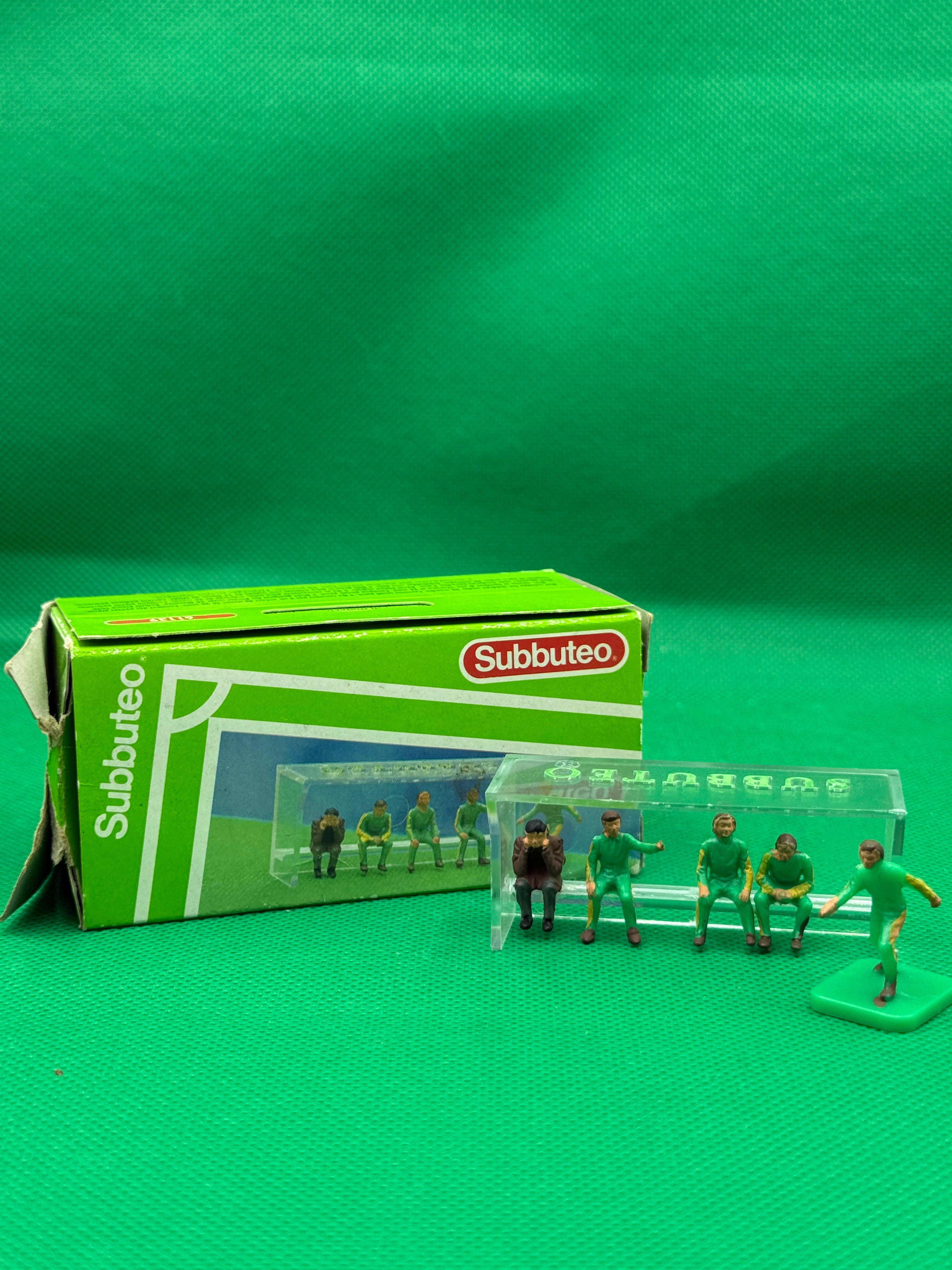 Subbuteo set panchina con personaggi 61139