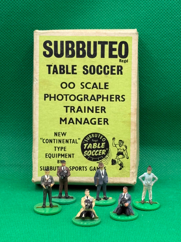 Subbuteo Photographers trainer manager C104