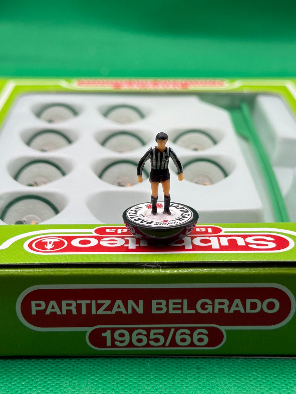 Subbuteo squadra Leggenda Lw Partizan Belgrado 1965/66 - con Libretto