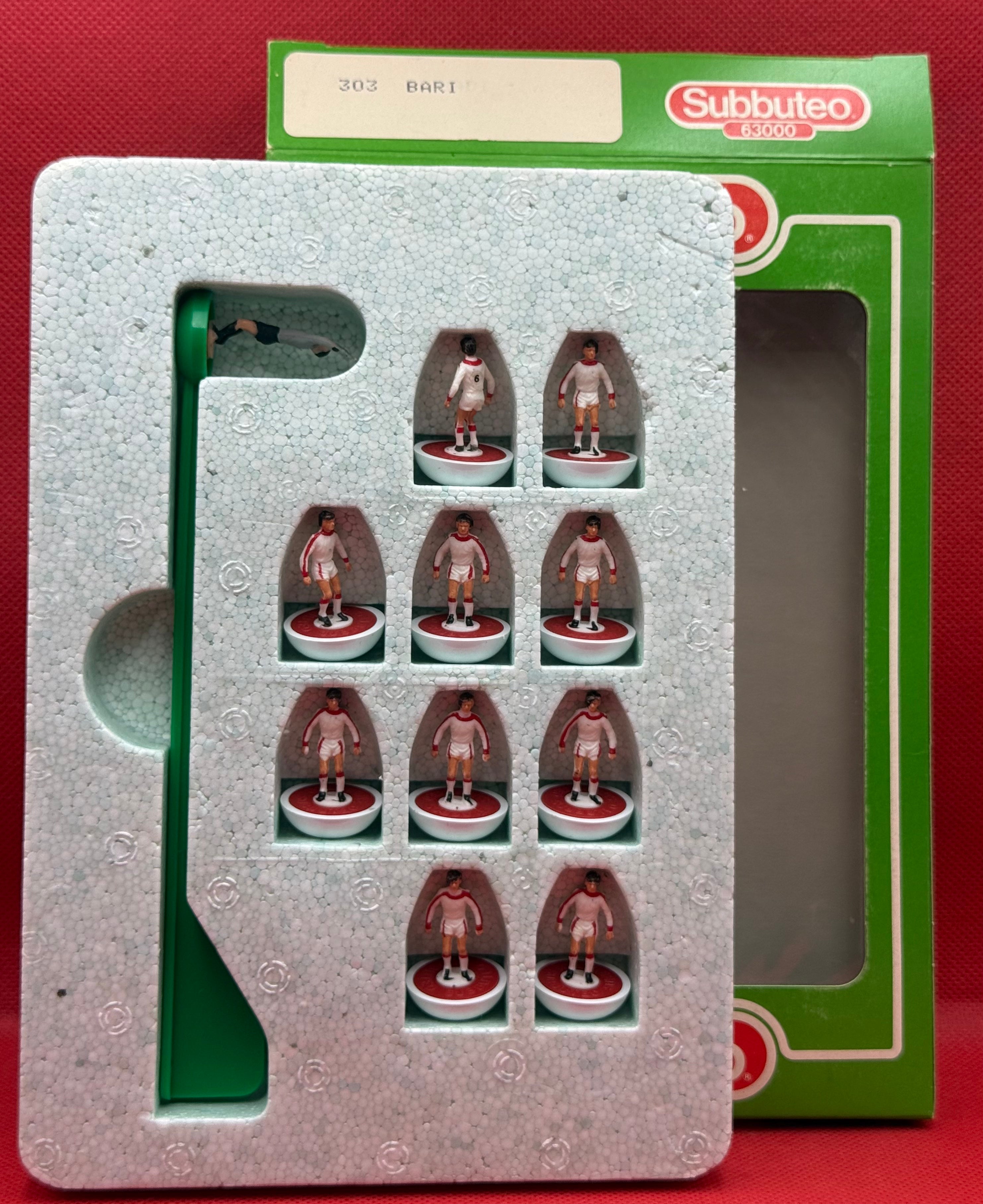 Subbuteo squadra Lw Bari ref 303