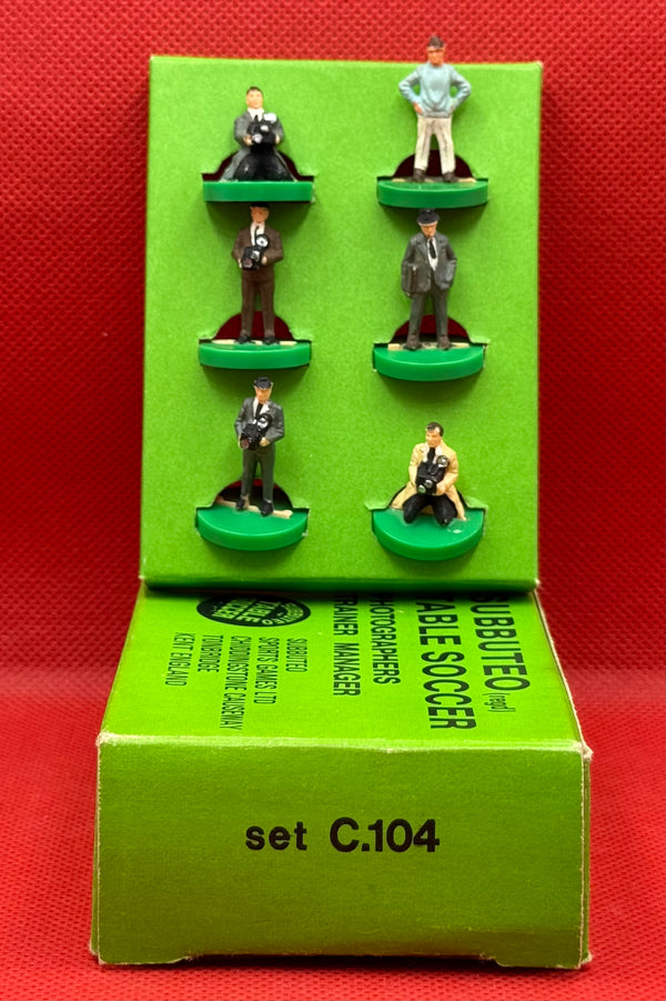 Subbuteo photographers & trainer manager c104