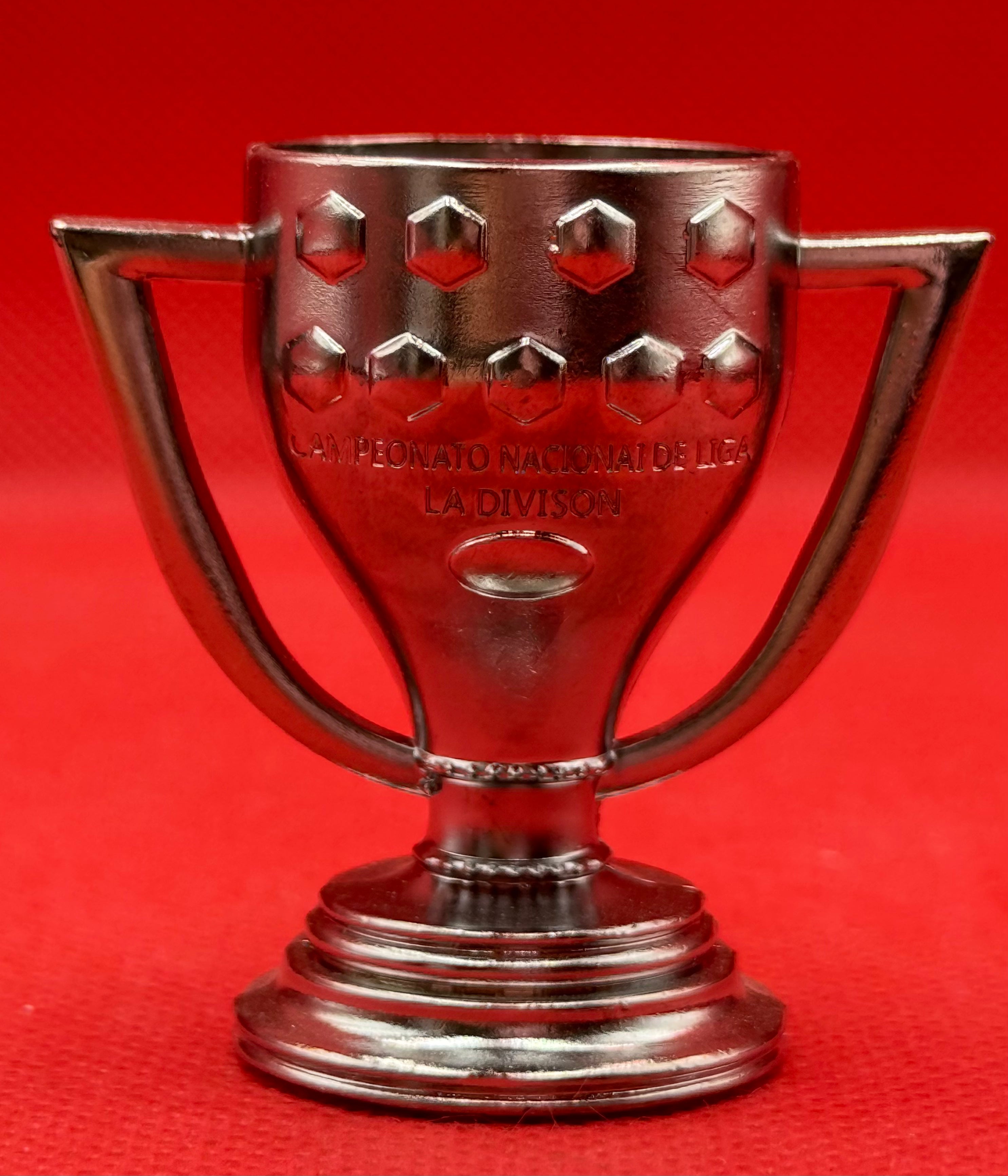 Subbuteo trofeo Campionato Spagnolo 4cm in metallo