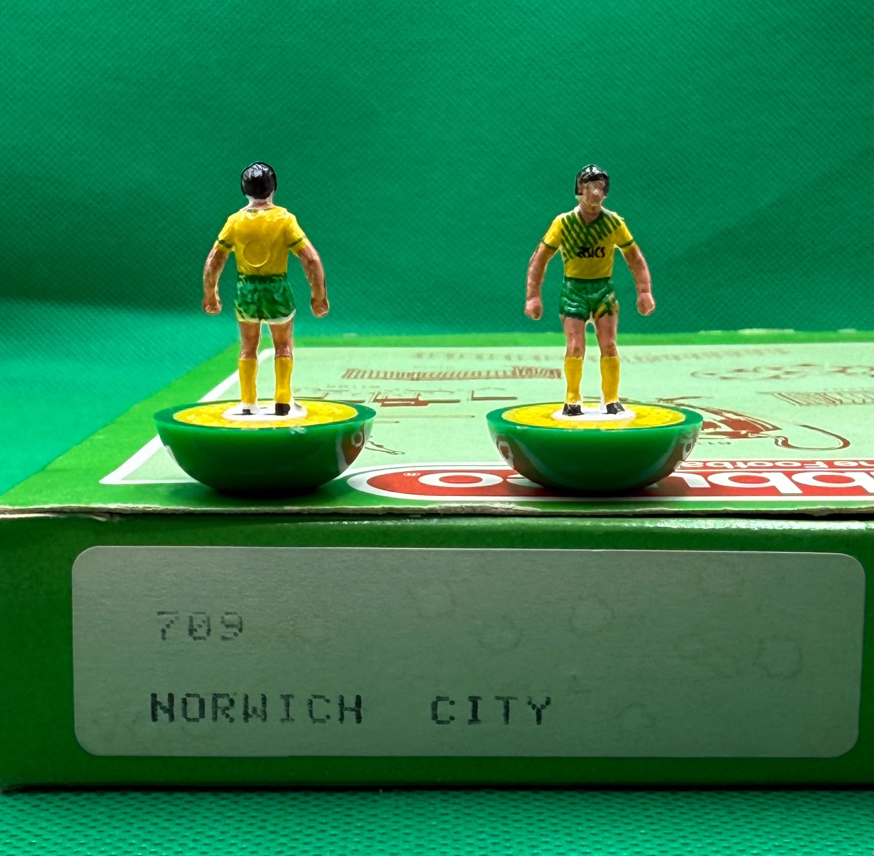 Subbuteo squadra Lw Norwich City ref 709