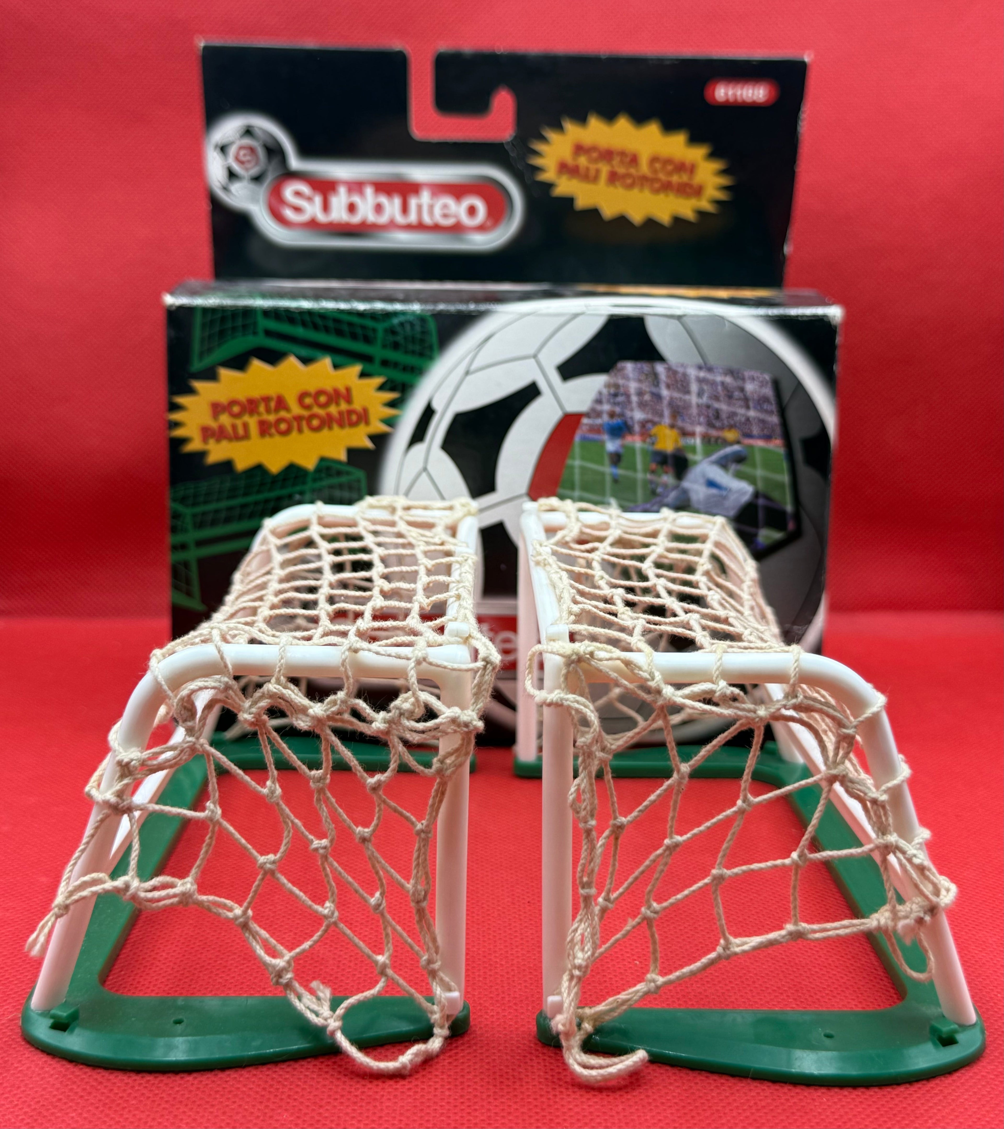 Subbuteo coppia di porte palo tondo 61168 - Scatola Nera