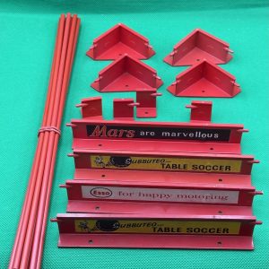 Subbuteo Red Plastic Fence C 108