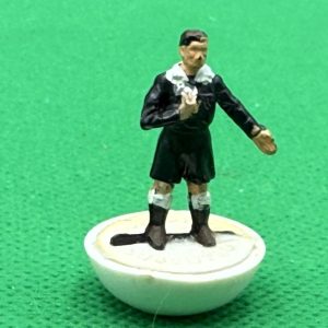 Subbuteo arbitro hw base bianca